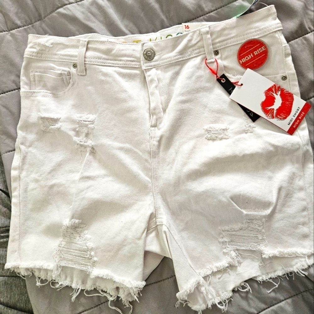 Hot Kiss Womens White Distressed Jean Shorts Size 16 NWT
